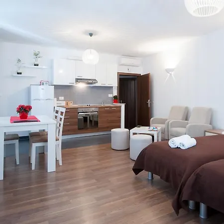 Rooms & Apartments 72 Zadar Room photo