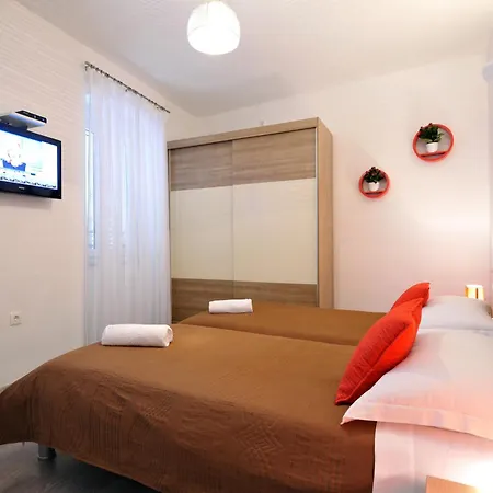 Rooms & Apartments 72 Zadar Room photo