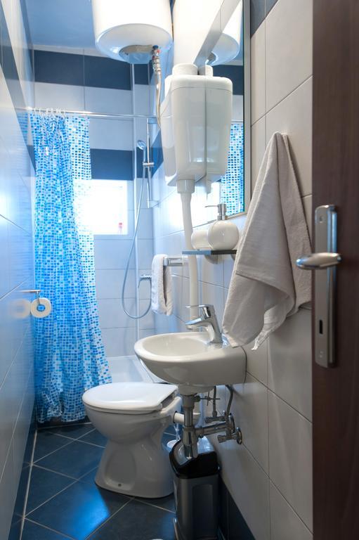 & 72 Apartman *