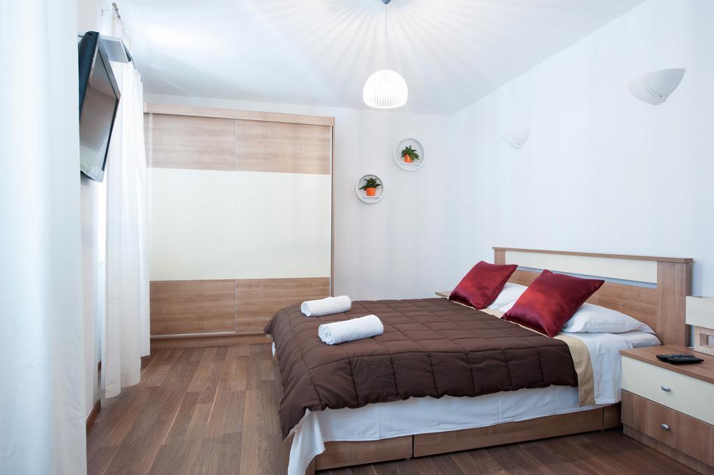 & 72 Apartman Zára